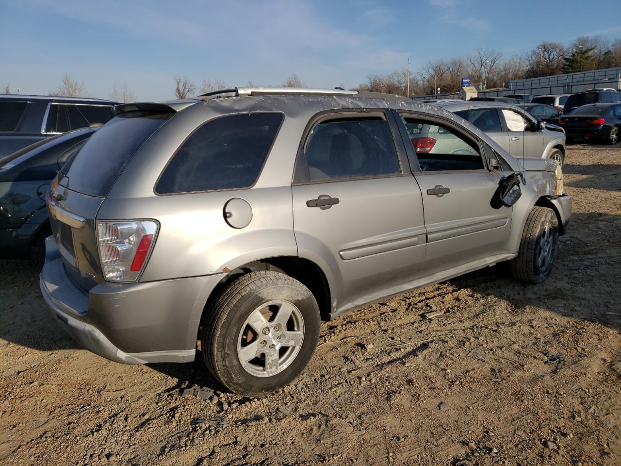 Image 3 of 2005 CHEVROLET EQUINOX LS 2005 with VIN 2CNDL23F156165988