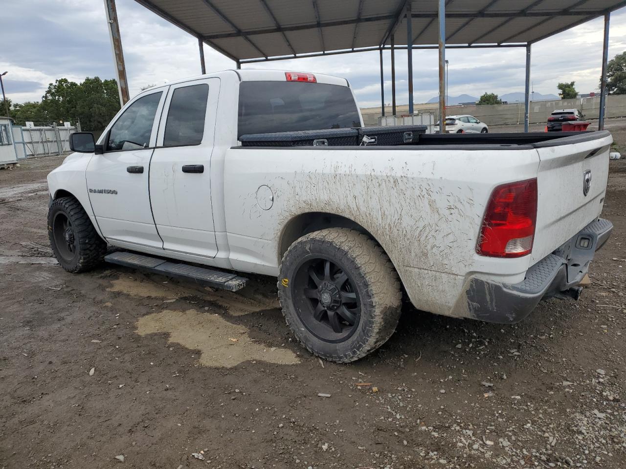Image 2 of Dodge Ram 1500 with VIN 1D7RB1GP0BS543646