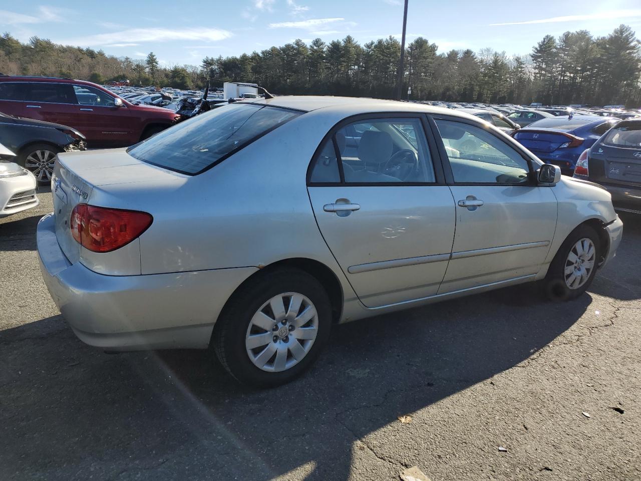 Image 3 of 2004 TOYOTA COROLLA CE 2004 with VIN JTDBR38E542030198