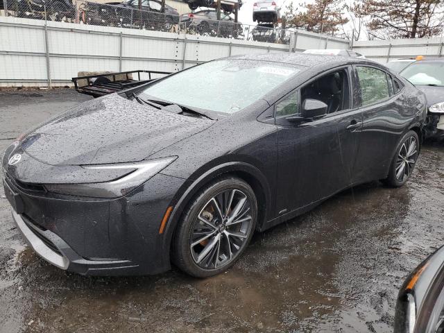 Obraz 1 z 2023 TOYOTA PRIUS LE 2023 z VIN JTDADABUXP3000322