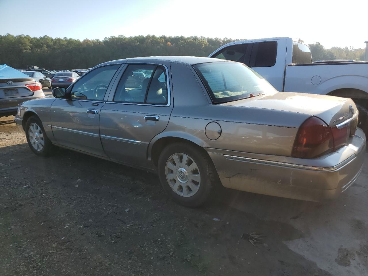 Obraz 2 z 2004 MERCURY GRAND MARQUIS LS 2004 z VIN 2MEFM75W24X675701