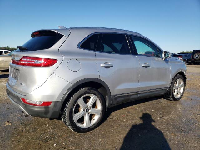 Obraz 3 z 2017 LINCOLN MKC PREMIERE 2017 z VIN 5LMCJ1C99HUL13782