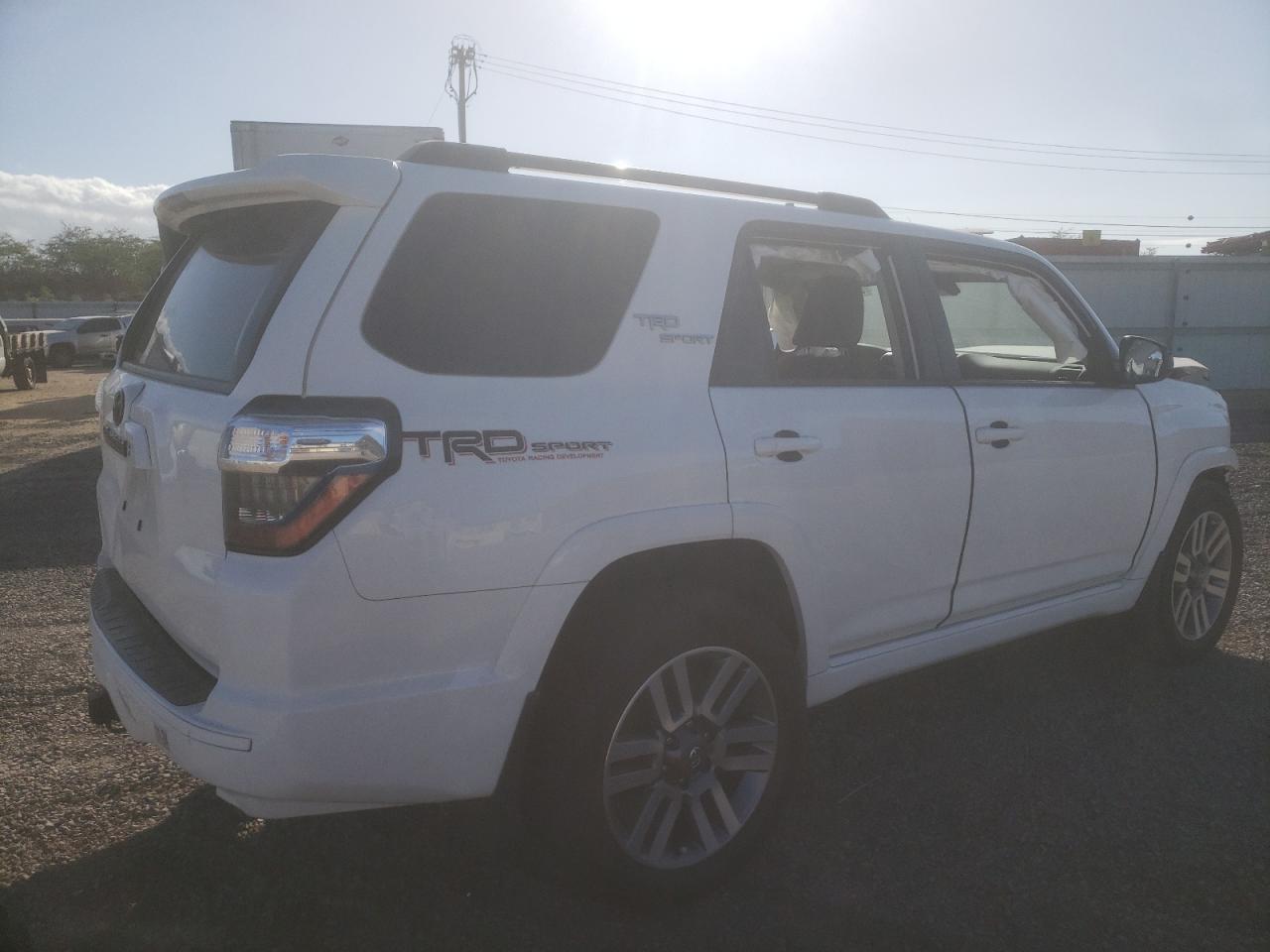 Obraz 3 z 2023 TOYOTA 4RUNNER TRD SPORT 2023 z VIN JTEAU5JR1P5281141