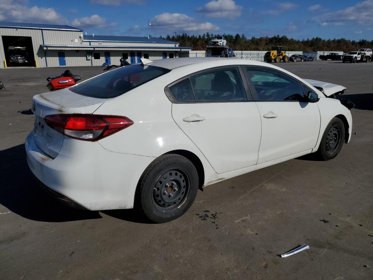 Image 3 of 2017 KIA FORTE LX 2017 with VIN 3KPFK4A74HE092496