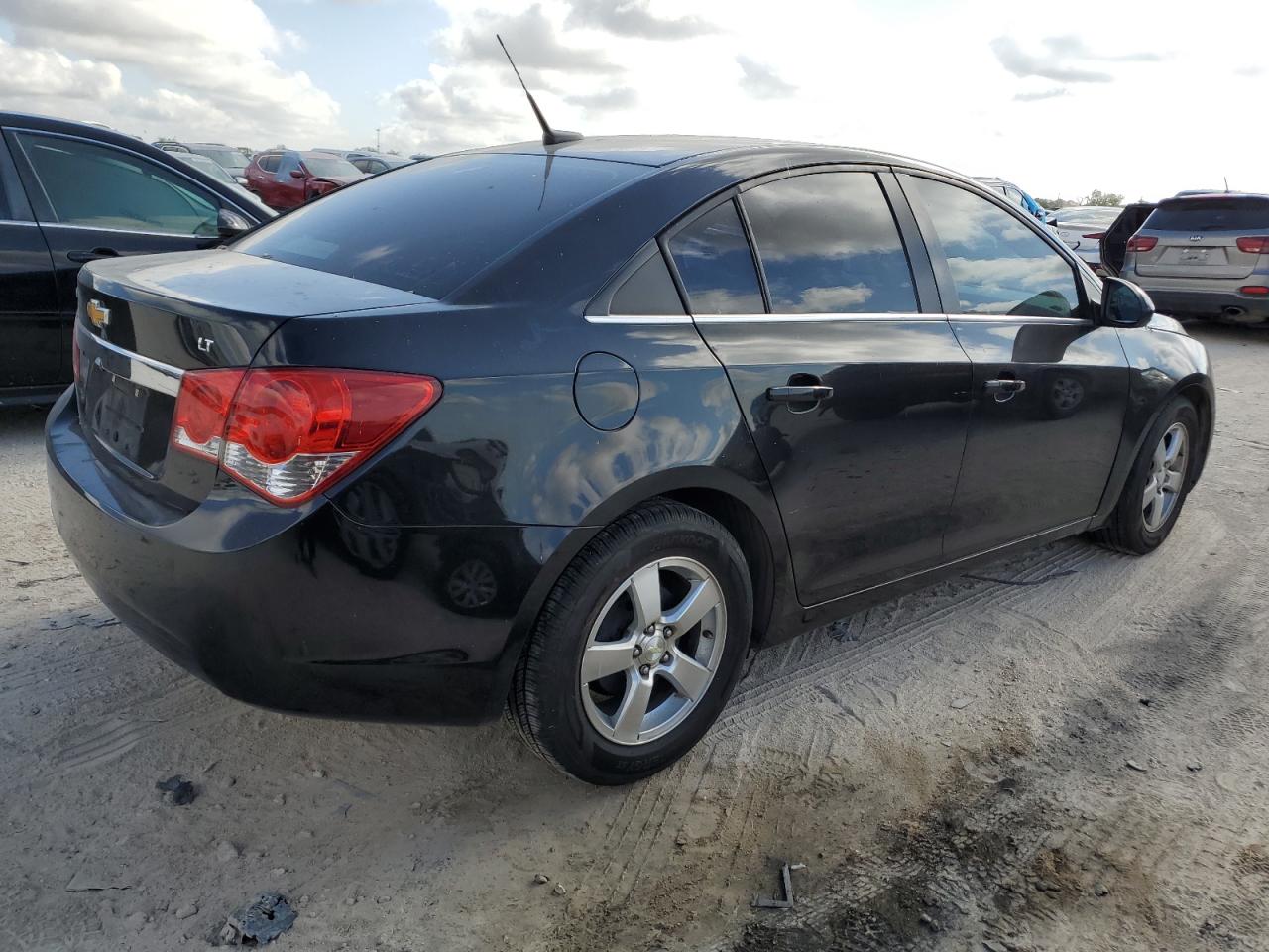 Obraz 3 z Chevrolet Cruze Lt 2014 z VIN 1G1PC5SB2E7108693