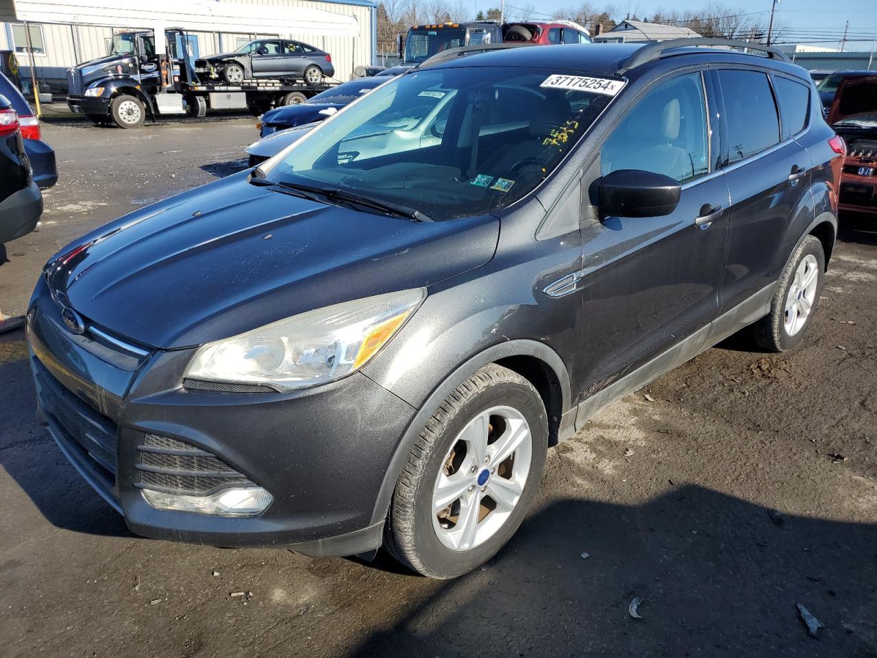 Изображение 2016 FORD ESCAPE SE 2016