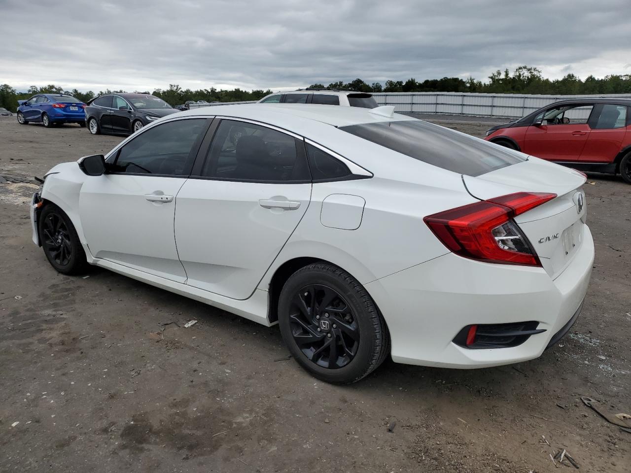 Obraz 2 z 2017 HONDA CIVIC EX 2017 z VIN 2HGFC2F7XHH571876