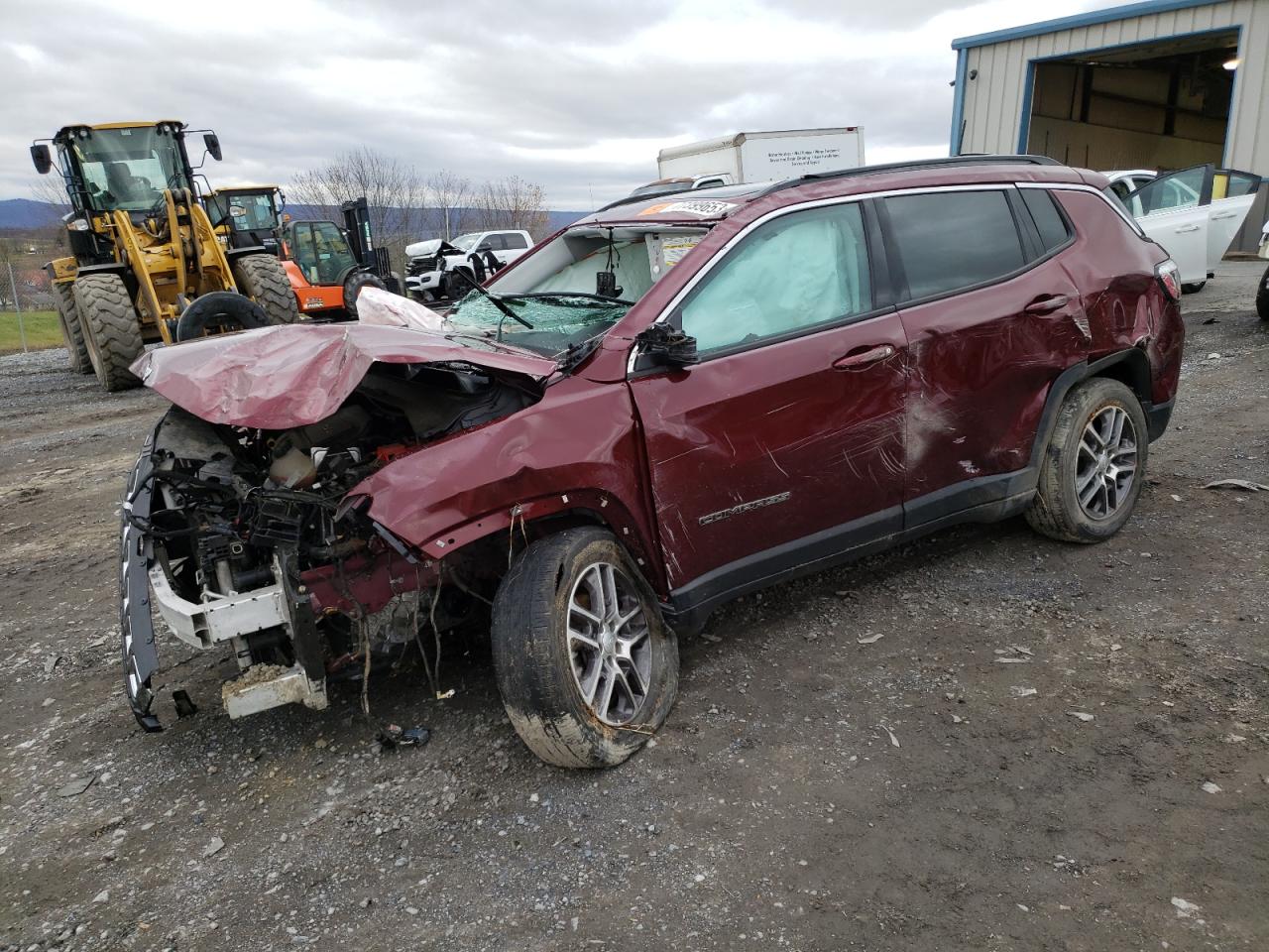 Obraz 1 z 2020 JEEP COMPASS LATITUDE 2020 z VIN 3C4NJDBBXLT255478