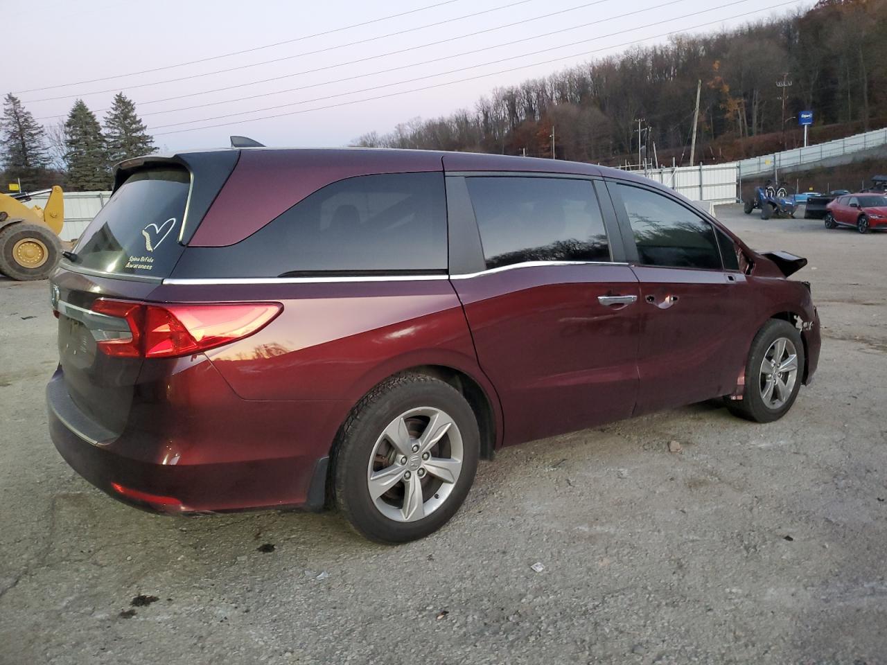 Image 3 of 2019 HONDA ODYSSEY EXL 2019 with VIN 5FNRL6H70KB030185
