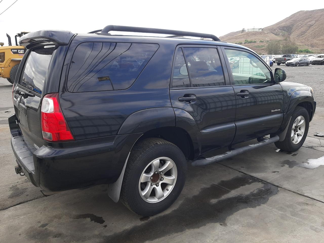 Image 3 of 2007 TOYOTA 4RUNNER SR5 2007 with VIN JTEZU14R278083173