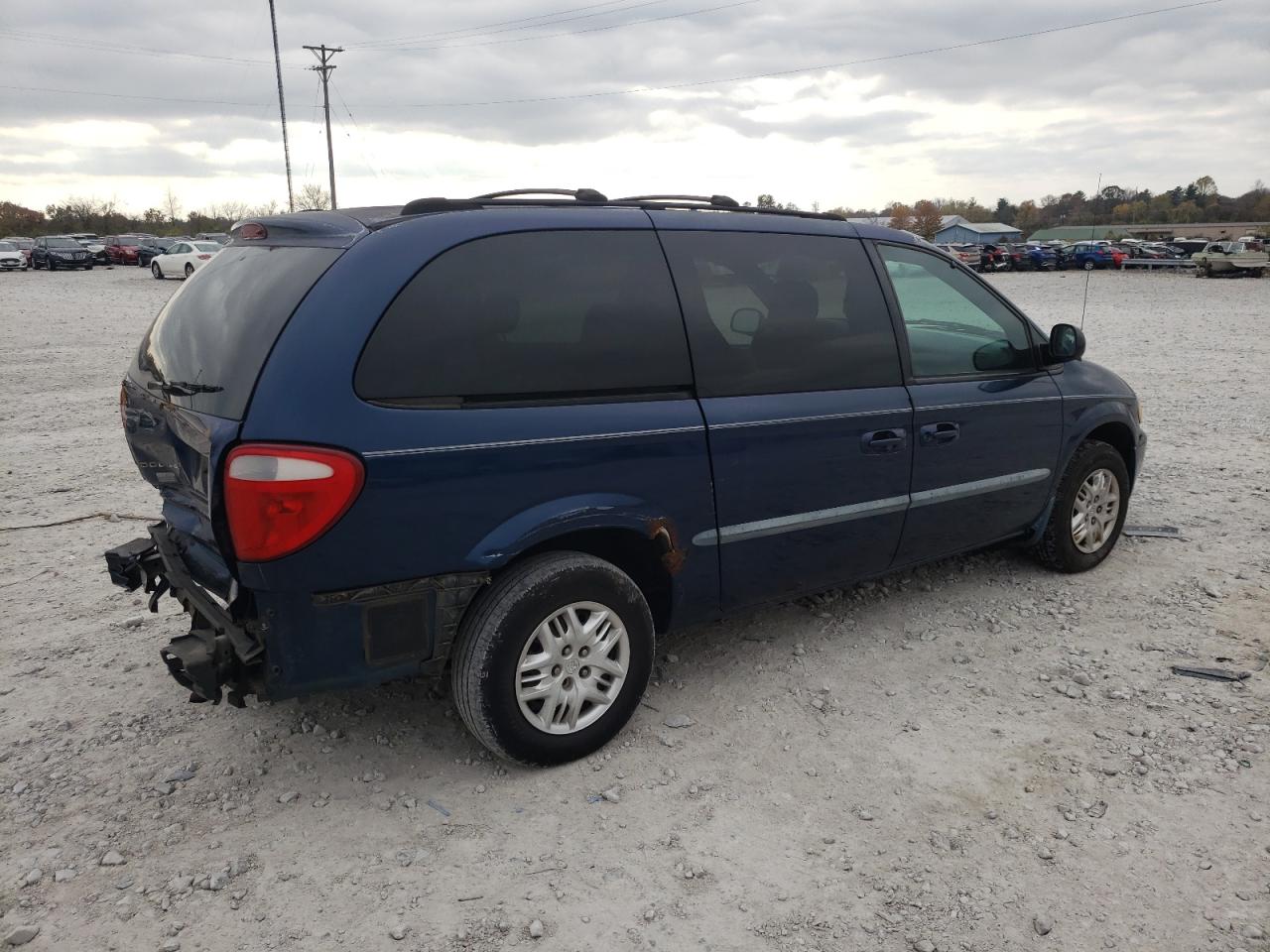 Image 3 of 2002 DODGE GRAND CARAVAN SPORT 2002 with VIN 2B4GP44332R534380