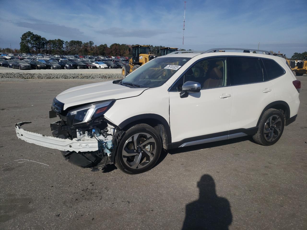 Obraz 1 z 2022 SUBARU FORESTER TOURING 2022 z VIN JF2SKARC6NH439347