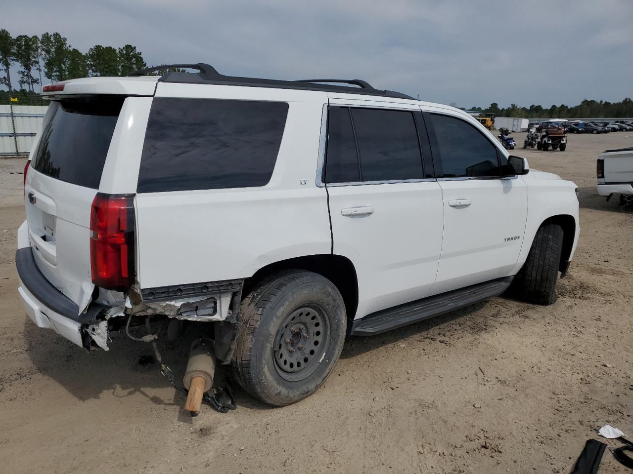 Obraz 3 z 2016 CHEVROLET TAHOE C1500 LT 2016 z VIN 1GNSCBKC2GR330545