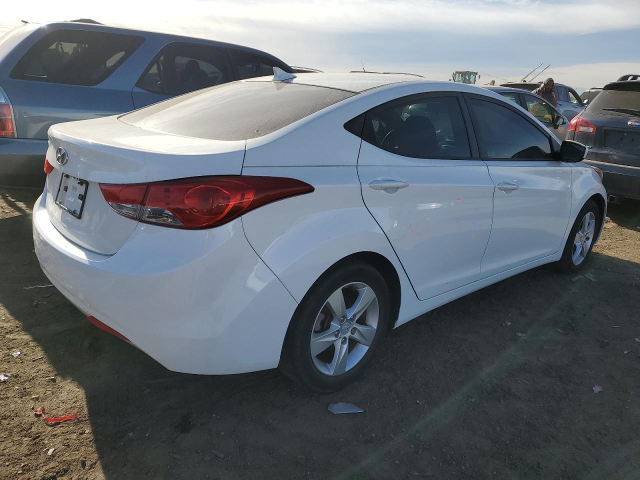 Изображение 3 2011 HYUNDAI ELANTRA GLS 2011 с VIN 5NPDH4AE5BH051348