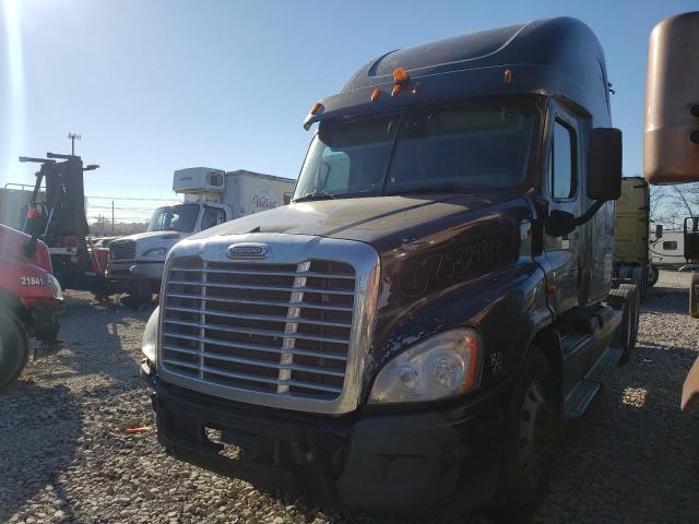 Изображение 2 2016 FREIGHTLINER CASCADIA 125  2016 с VIN 3AKJGLD56GSHC7591