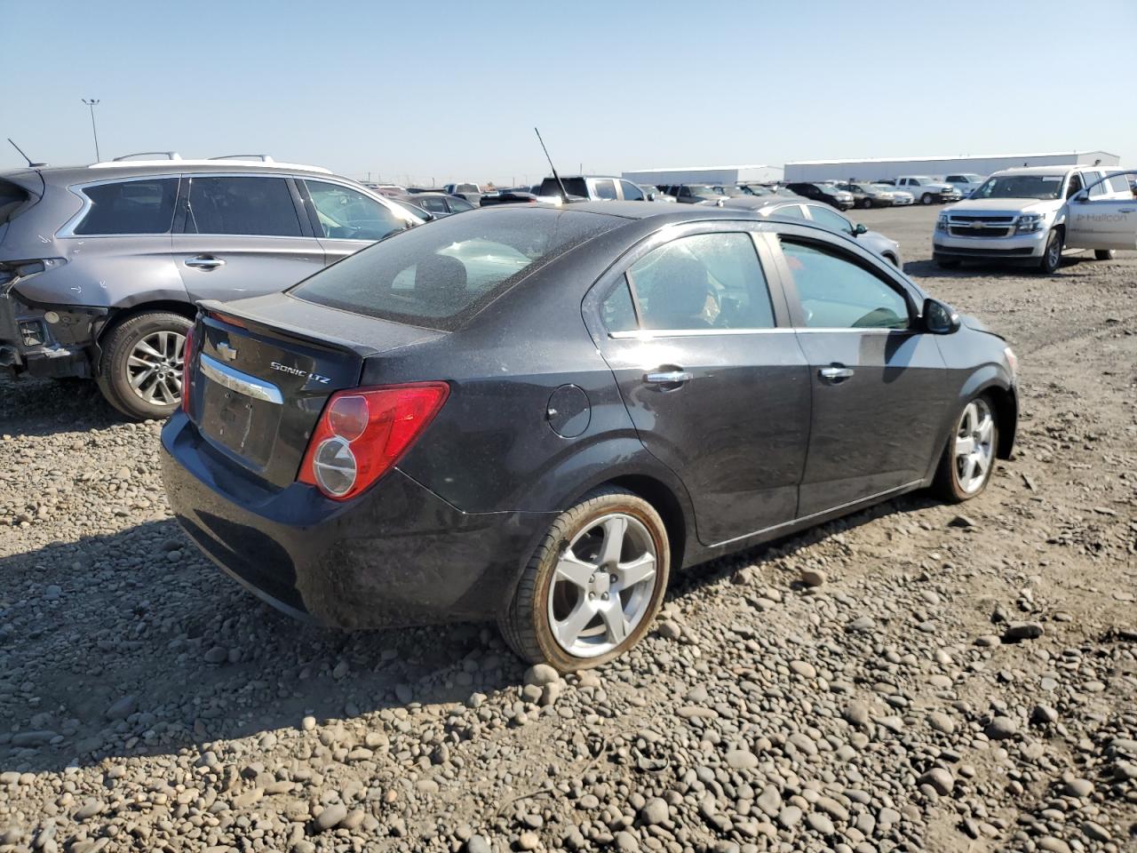 Image 3 of 2014 CHEVROLET SONIC LTZ 2014 with VIN 1G1JE5SH2E4144275