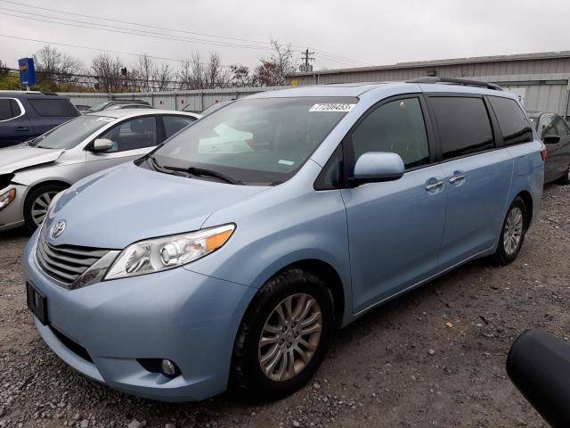 Image 1 of 2017 TOYOTA SIENNA XLE 2017 with VIN 5TDYZ3DC1HS861002