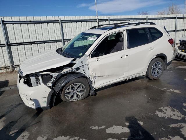 Image 1 of 2019 SUBARU FORESTER PREMIUM 2019 with VIN JF2SKAGCXKH491465