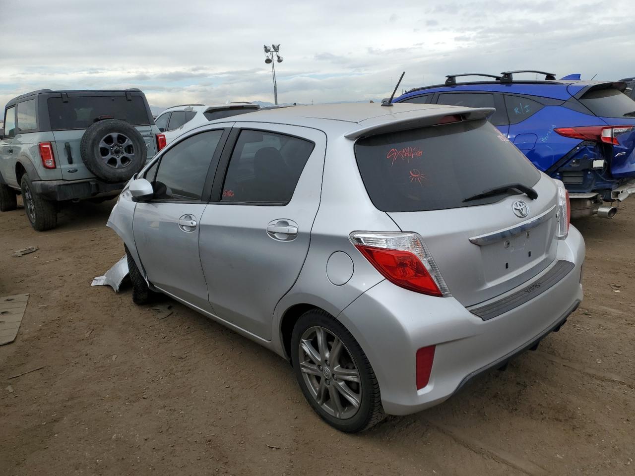 Image 2 of 2013 TOYOTA YARIS  2013 with VIN JTDKTUD32DD566364