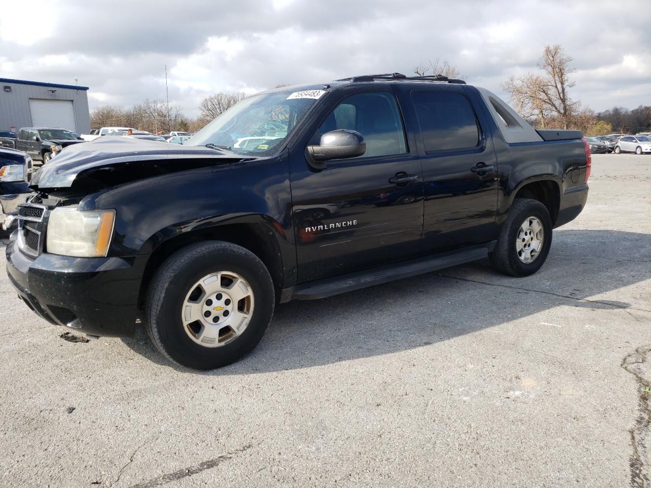 Image 1 of 2011 CHEVROLET AVALANCHE LS 2011 with VIN 3GNTKEE3XBG101656