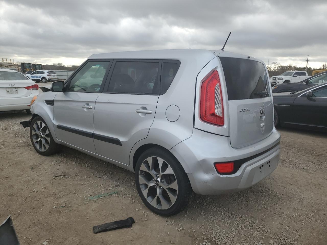 Obraz 2 z 2013 KIA SOUL + 2013 z VIN KNDJT2A64D7754350