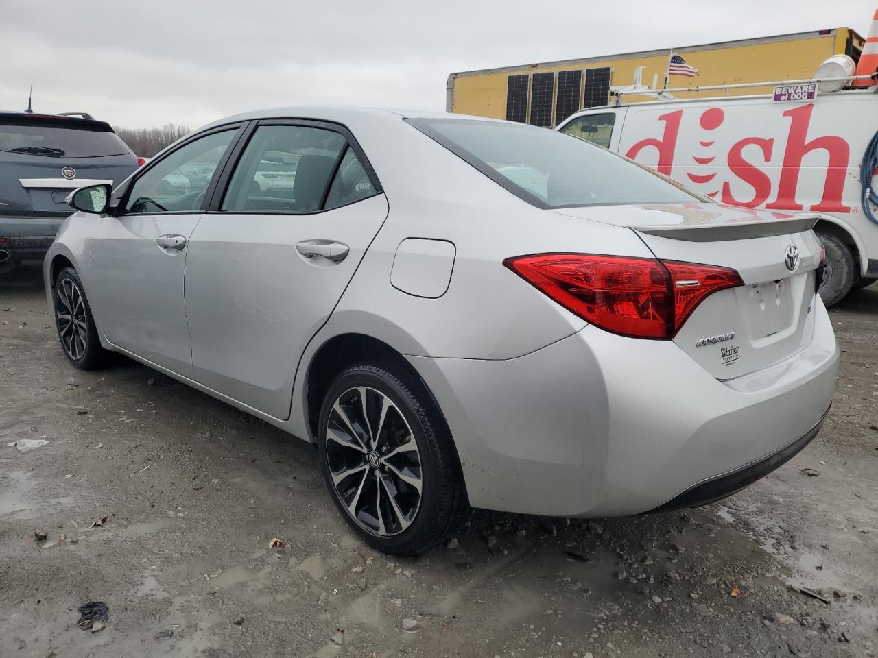 Obraz 2 z 2018 TOYOTA COROLLA L 2018 z VIN 2T1BURHE3JC079429