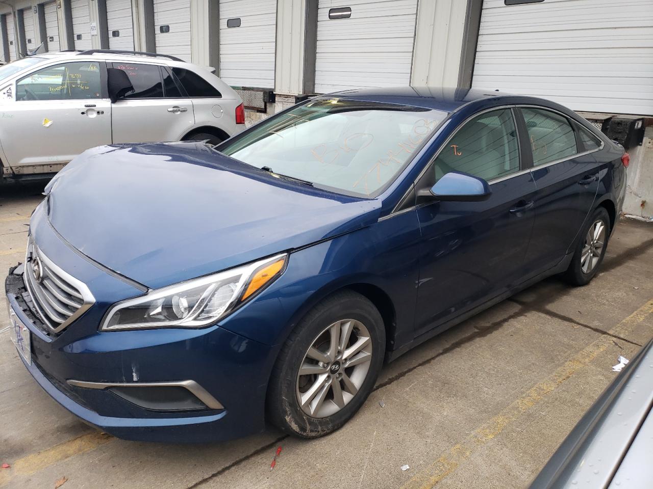 Image 1 of 2016 HYUNDAI SONATA SE 2016 with VIN 5NPE24AFXGH426656