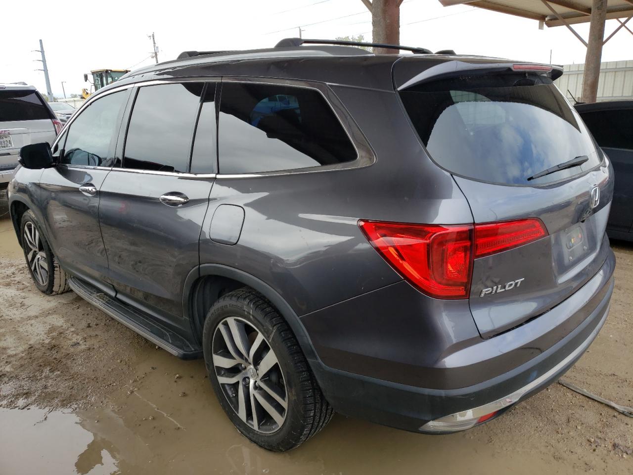 Изображение 2 2016 HONDA PILOT ELITE 2016 с VIN 5FNYF6H05GB053118