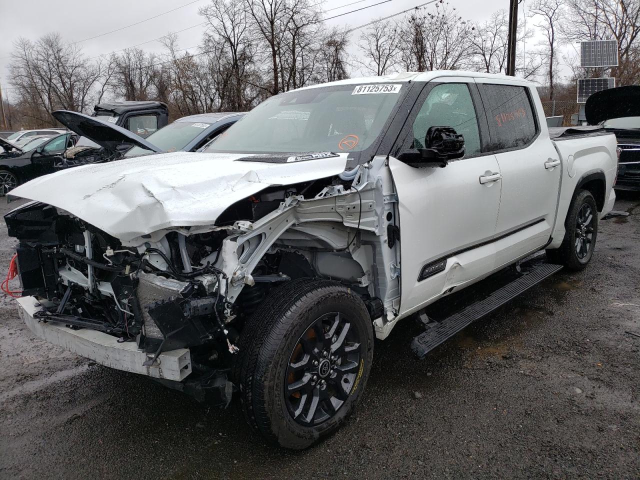Изображение 2022 TOYOTA TUNDRA CREWMAX PLATINUM 2022
