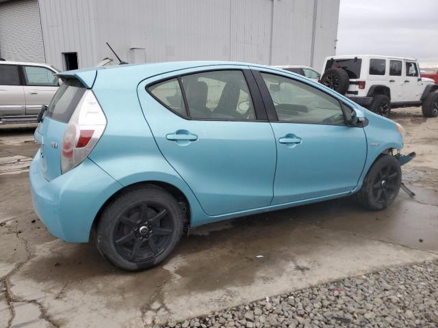 Image 3 of 2014 TOYOTA PRIUS C  2014 with VIN JTDKDTB30E1077457