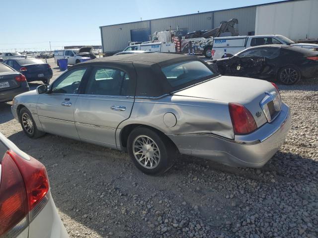 Изображение 2 2001 LINCOLN TOWN CAR SIGNATURE 2001 с VIN 1LNHM82W11Y681811