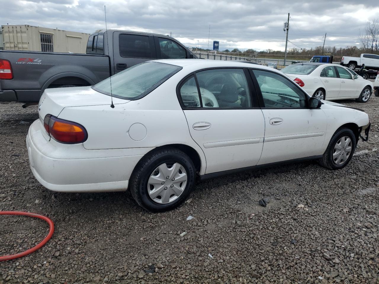 Image 3 of 2001 CHEVROLET MALIBU  2001 with VIN 1G1ND52J916237106