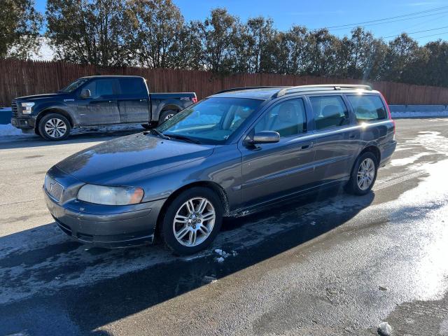 Image 2 of 2006 VOLVO V70  2006 with VIN YV1SW612962553585