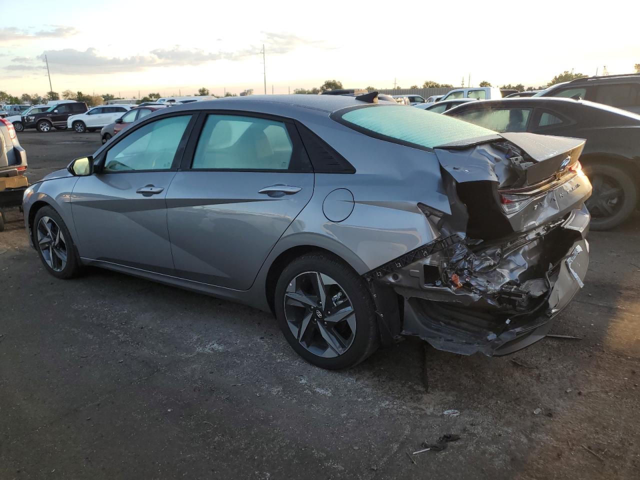 Изображение 2 2023 HYUNDAI ELANTRA SEL 2023 с VIN KMHLS4AG8PU566173