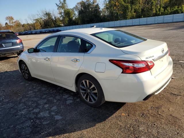 Obraz 2 z 2017 NISSAN ALTIMA 2.5 2017 z VIN 1N4AL3AP8HC285832
