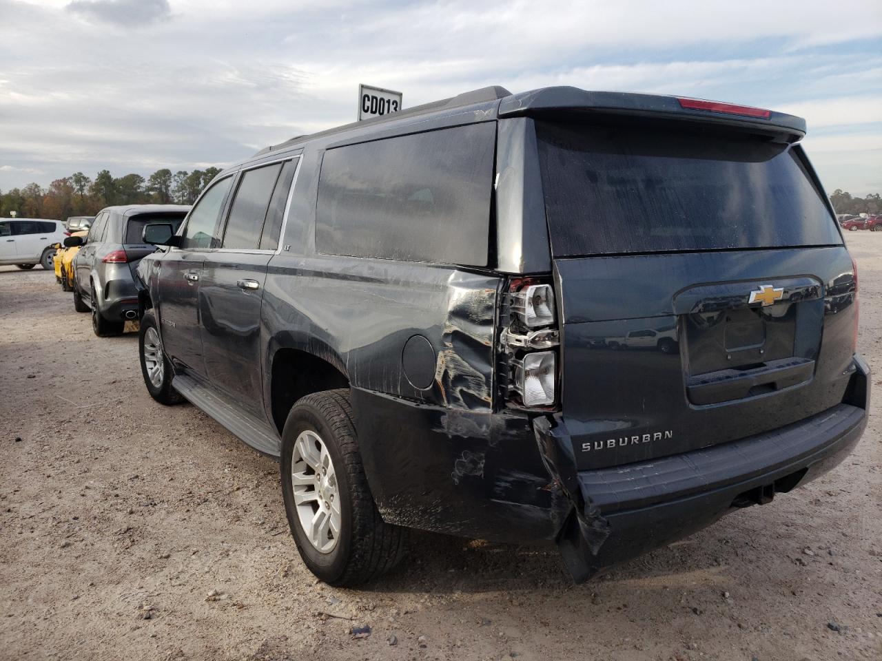Obraz 2 z 2020 CHEVROLET SUBURBAN C1500 LT 2020 z VIN 1GNSCHKC3LR187943