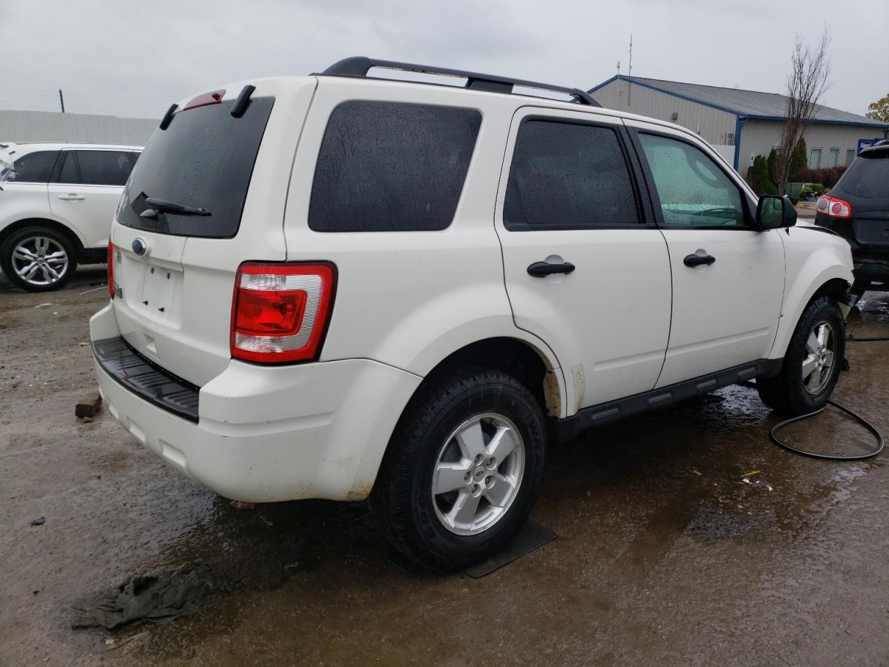 Image 3 of 2012 FORD ESCAPE XLT 2012 with VIN 1FMCU0D77CKA85173