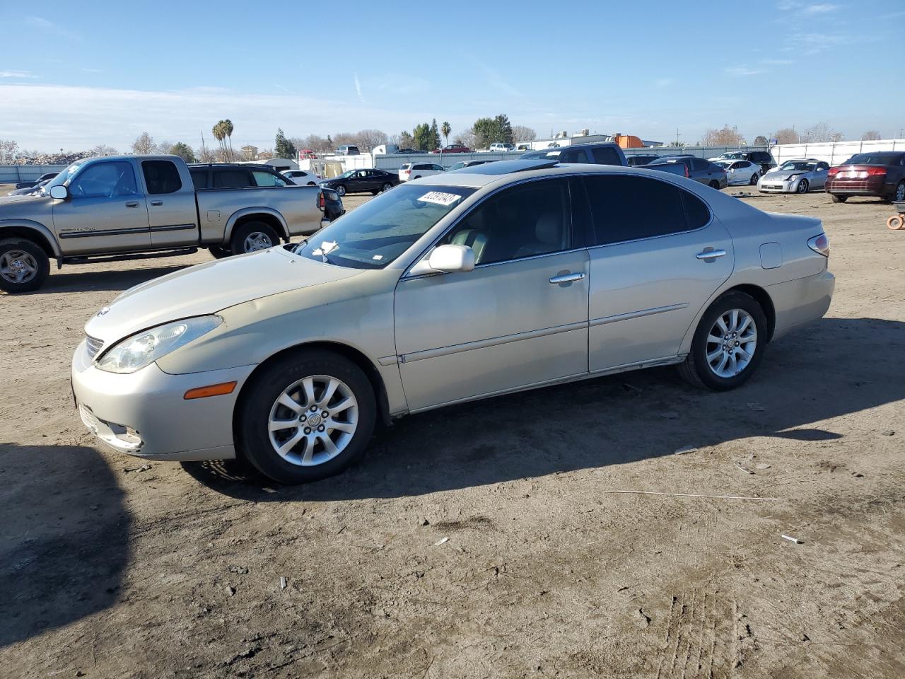 Image 1 of 2004 LEXUS ES 330 2004 with VIN JTHBA30GX45045457
