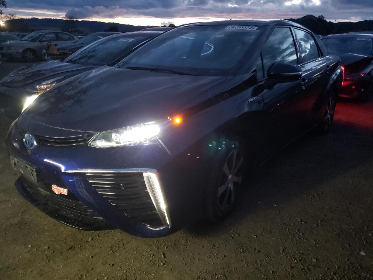 Obraz 1 z 2018 TOYOTA MIRAI  2018 z VIN JTDBVRBD8JA004386
