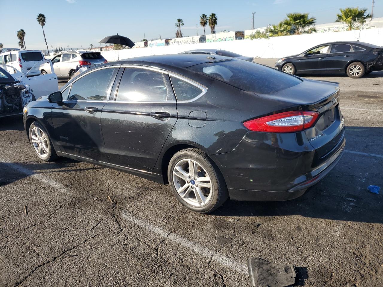 Image 2 of 2014 FORD FUSION SE HYBRID 2014 with VIN 3FA6P0LU7ER306551