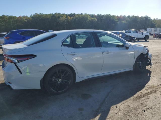 Изображение 3 2022 TOYOTA CAMRY XSE 2022 с VIN 4T1K61AKXNU004565