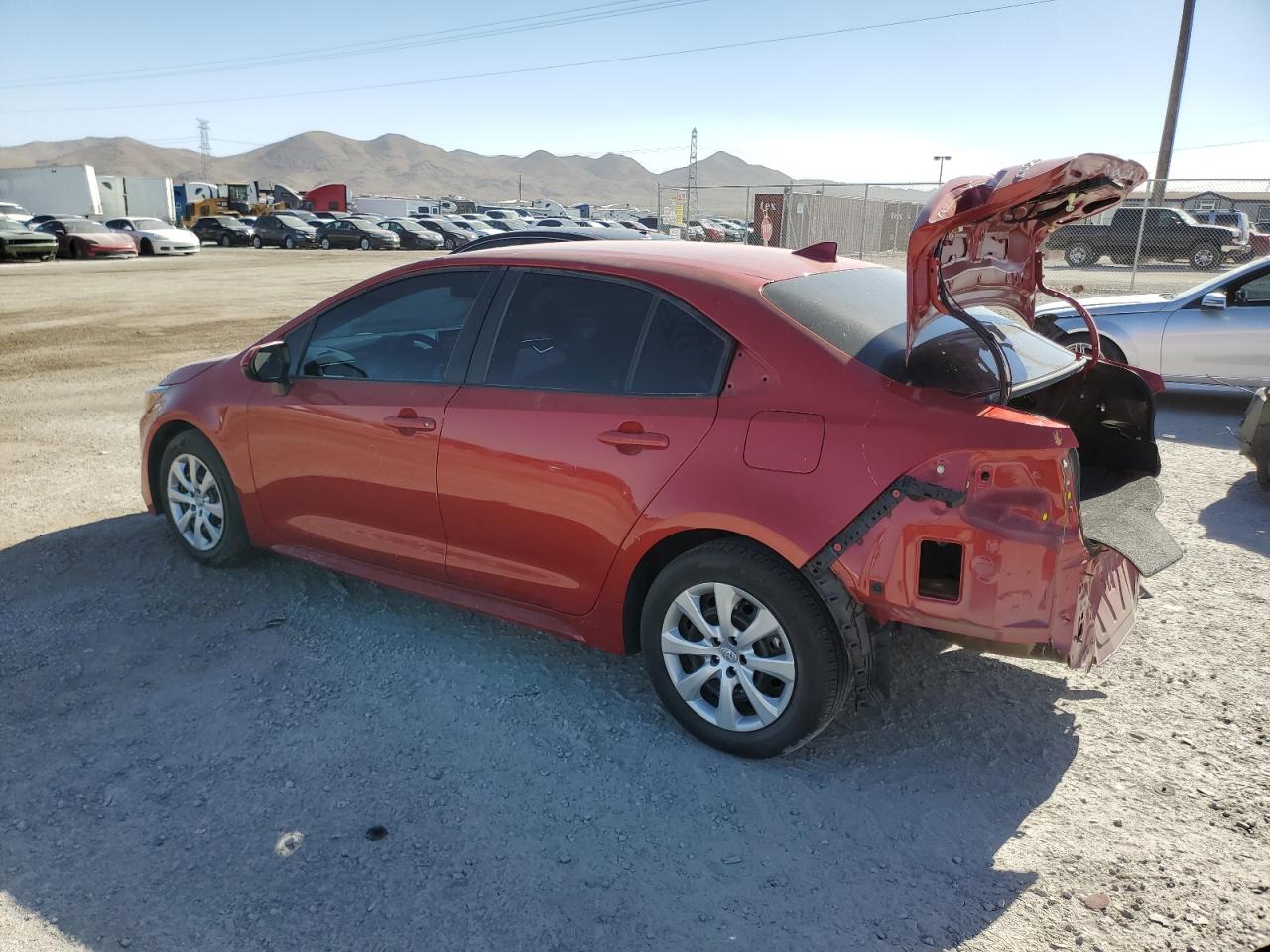 Image 2 of 2021 TOYOTA COROLLA LE 2021 with VIN 5YFEPMAE4MP172014