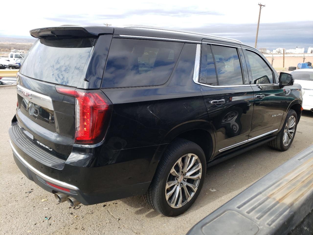 Image 3 of 2021 GMC YUKON DENALI 2021 with VIN 1GKS2DKL7MR318186
