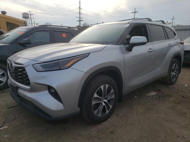Image 1 of 2022 TOYOTA HIGHLANDER XLE 2022 with VIN 5TDHZRBH5NS581533