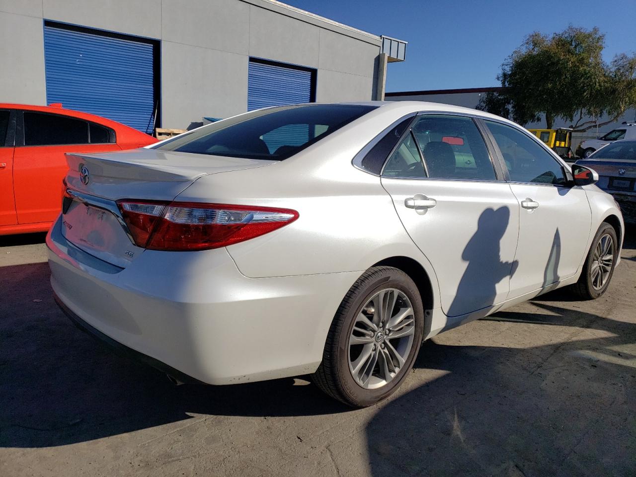 Obraz 3 z 2016 TOYOTA CAMRY LE 2016 z VIN 4T1BF1FK0GU175465