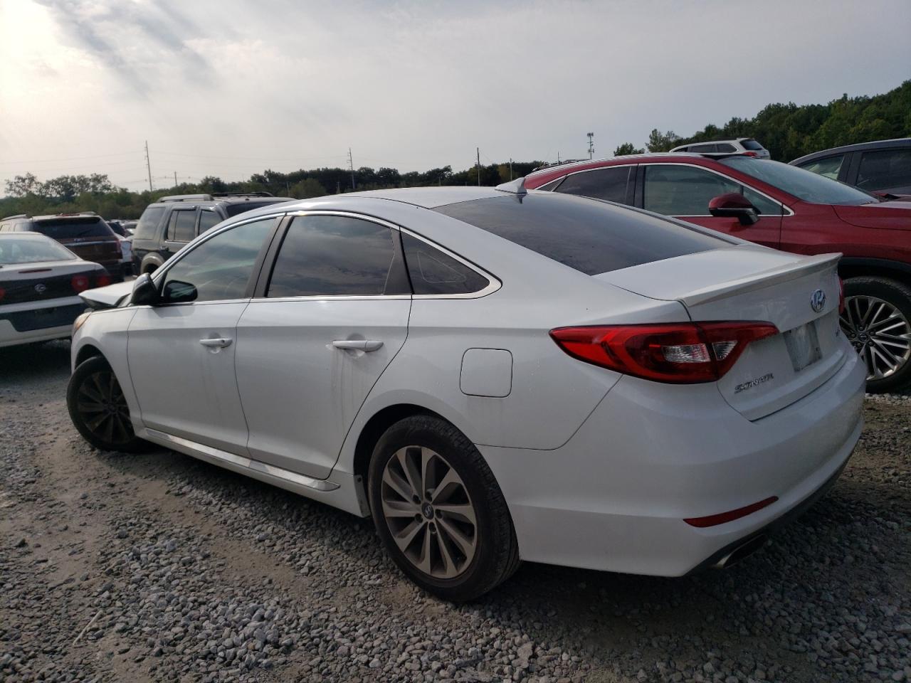 Image 2 of 2017 HYUNDAI SONATA SPORT 2017 with VIN 5NPE34AF9HH588969