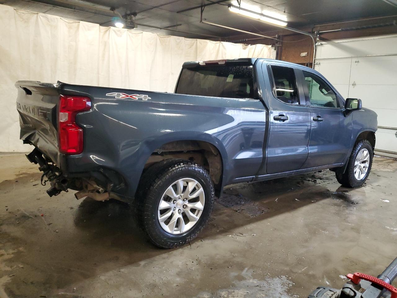 Изображение 3 2020 CHEVROLET SILVERADO K1500 CUSTOM 2020 с VIN 1GCRYBEF8LZ374591