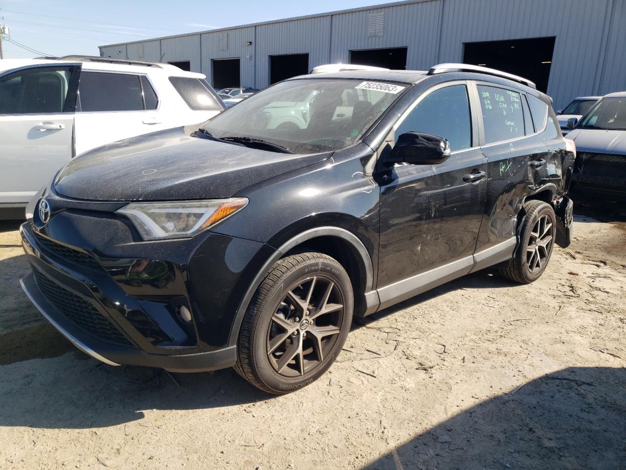 Obraz 2016 TOYOTA RAV4 SE 2016