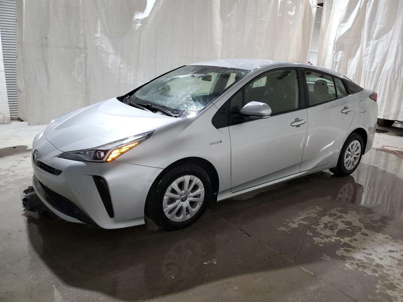 Изображение 1 2021 TOYOTA PRIUS SPECIAL EDITION 2021 с VIN JTDKAMFU1M3151070