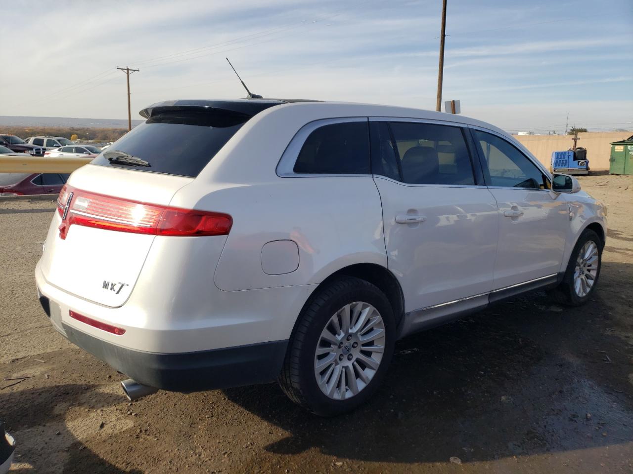 Image 3 of 2012 LINCOLN MKT  2012 with VIN 2LMHJ5FR0CBL50265